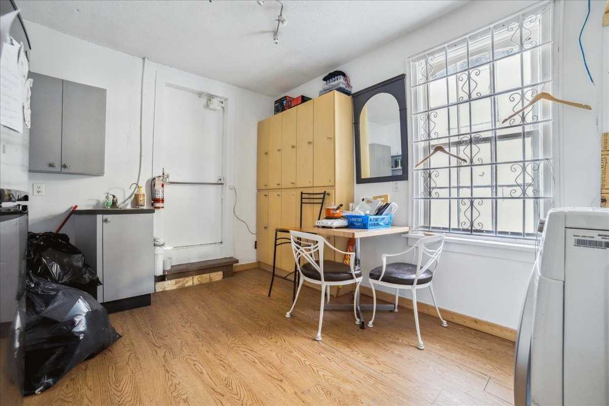 Listing W5836953 - Large Photo # 13