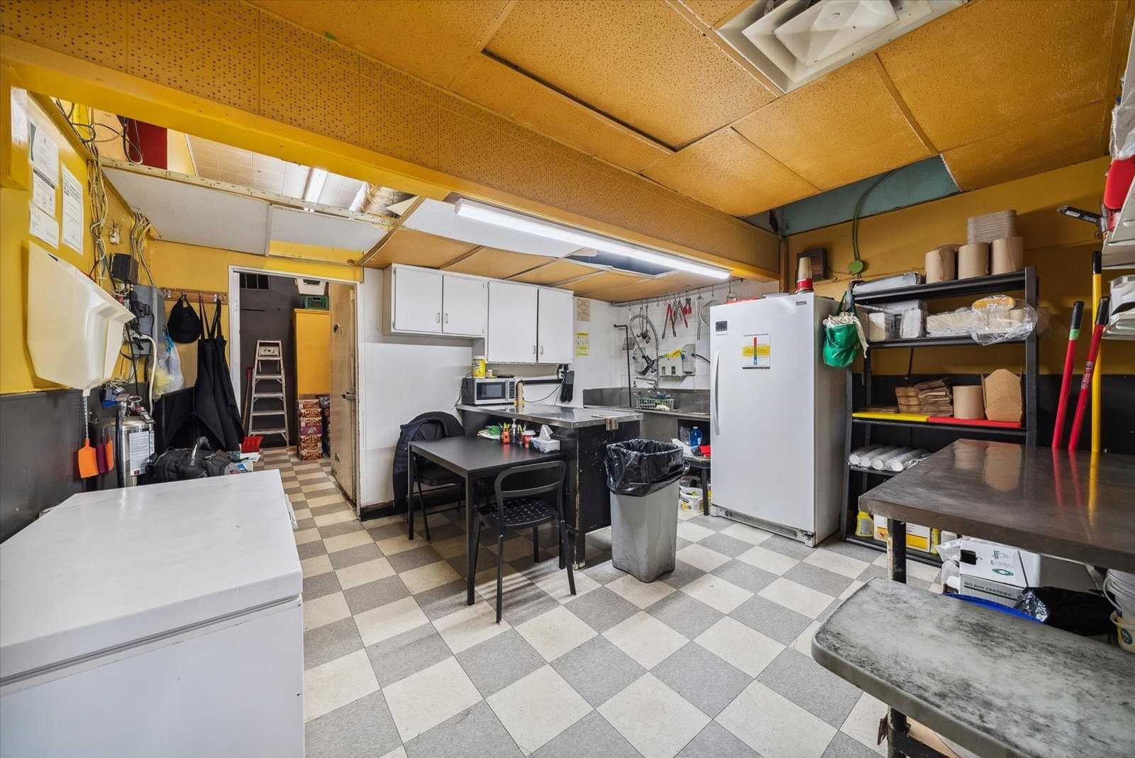 Listing W5837213 - Large Photo # 24