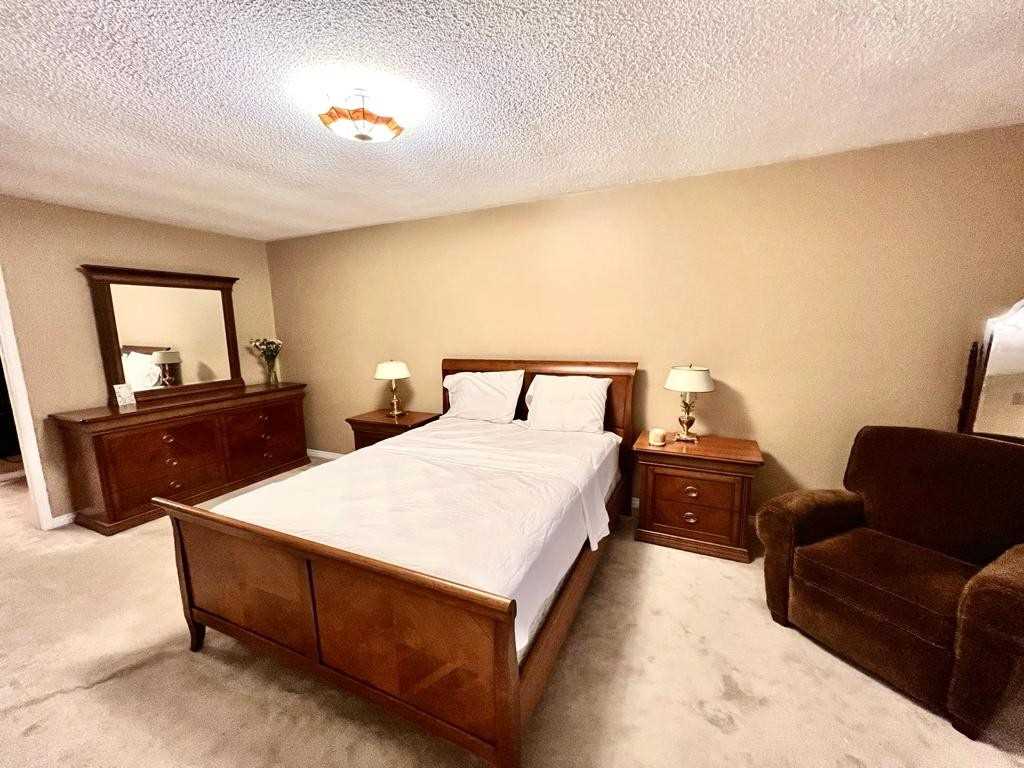 4341 Idlewilde Crescent