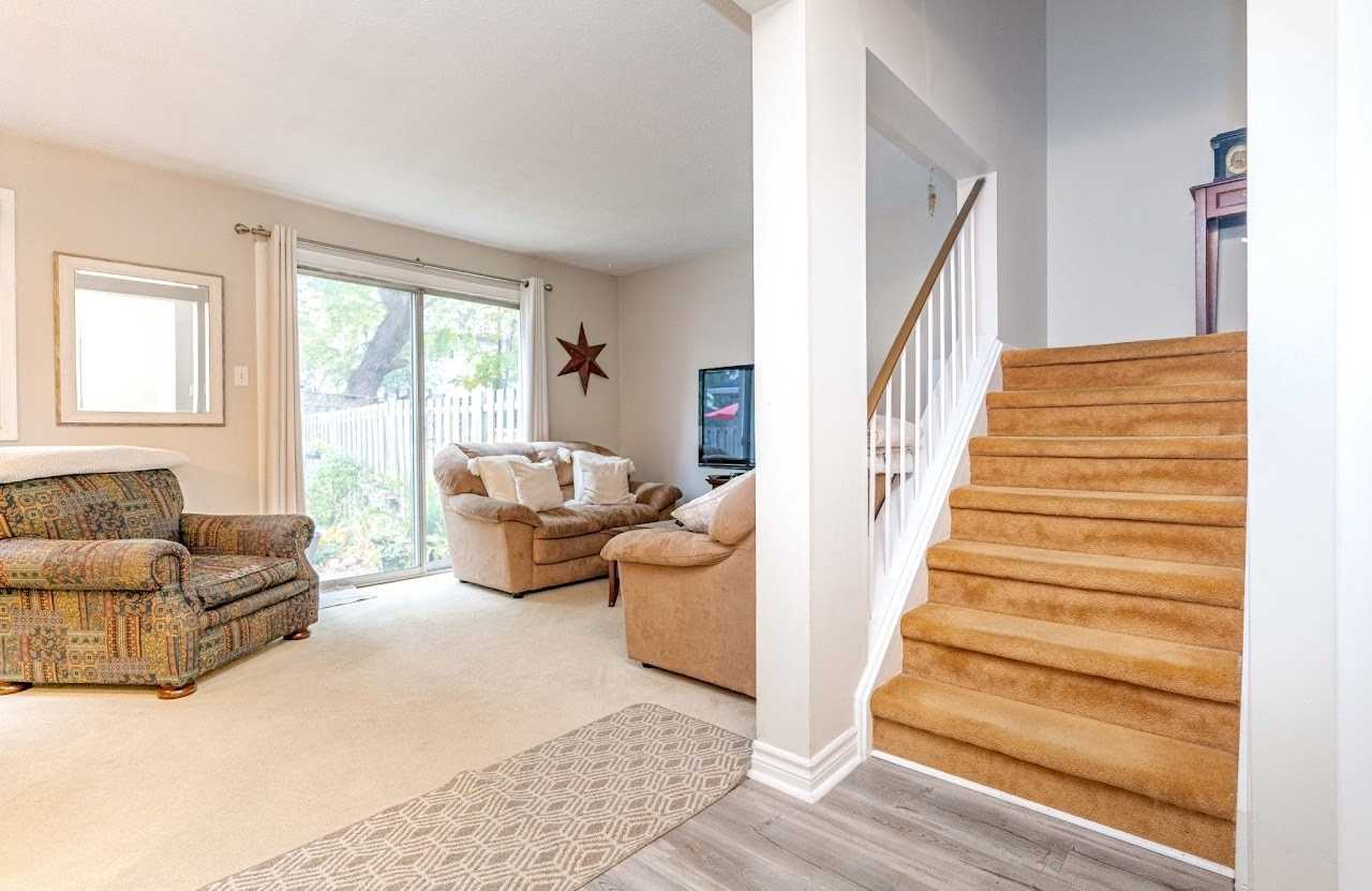 Listing W5837825 - Large Photo # 11