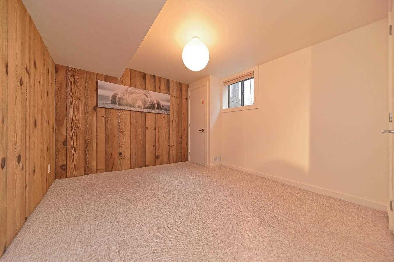 Listing W5837959 - Large Photo # 22