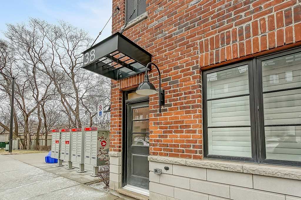 70 Plains Road W, #38