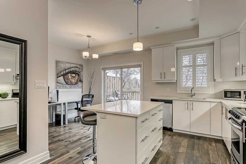 70 Plains Road W, #38