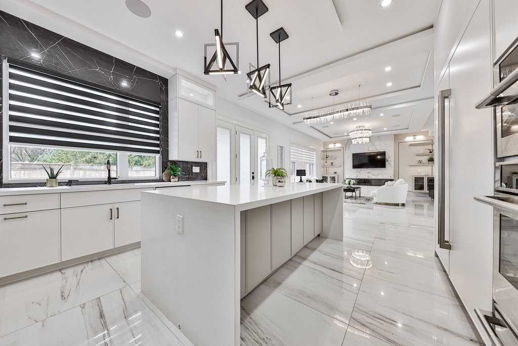 246 Edenbridge Drive