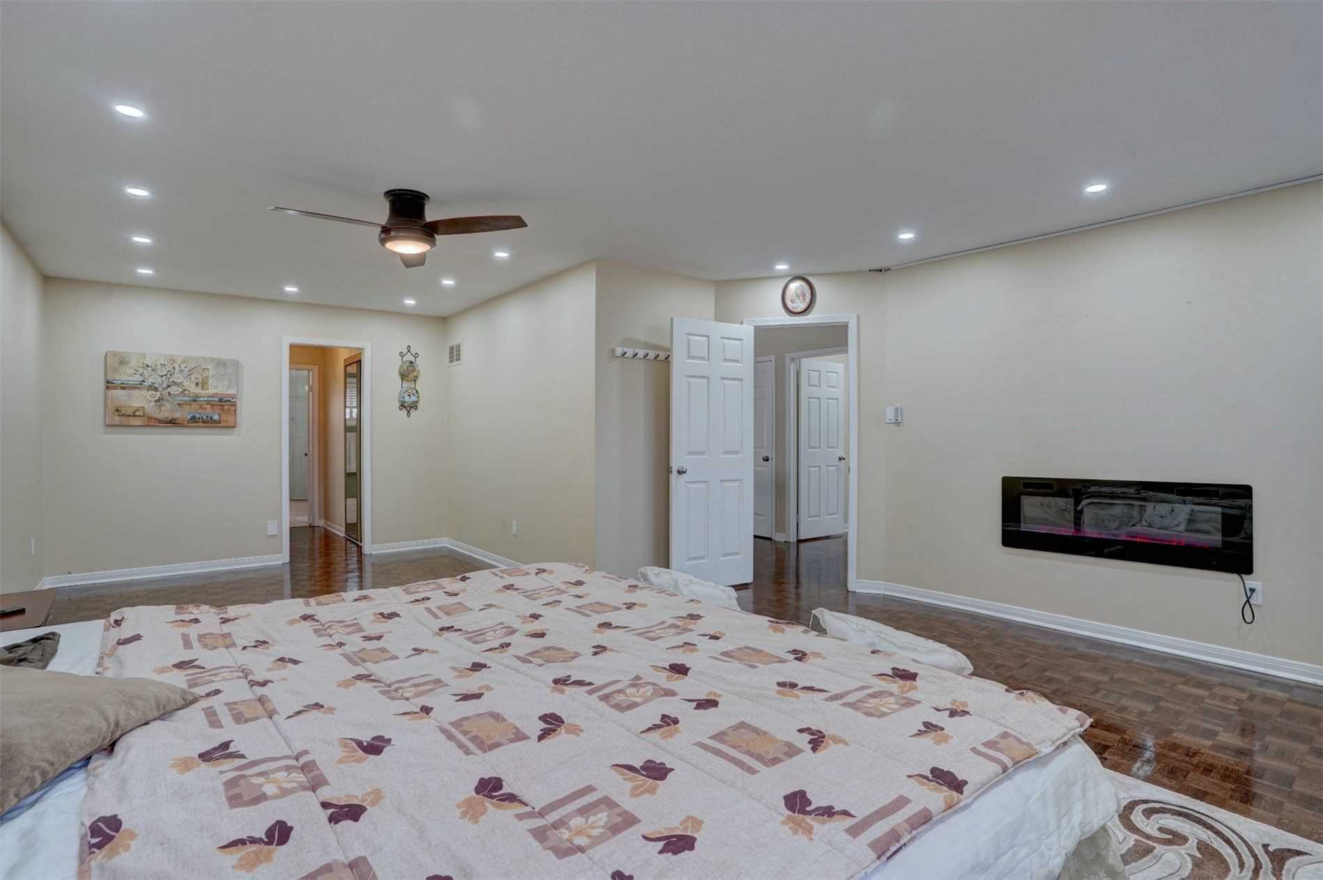 Listing W5839101 - Large Photo # 16