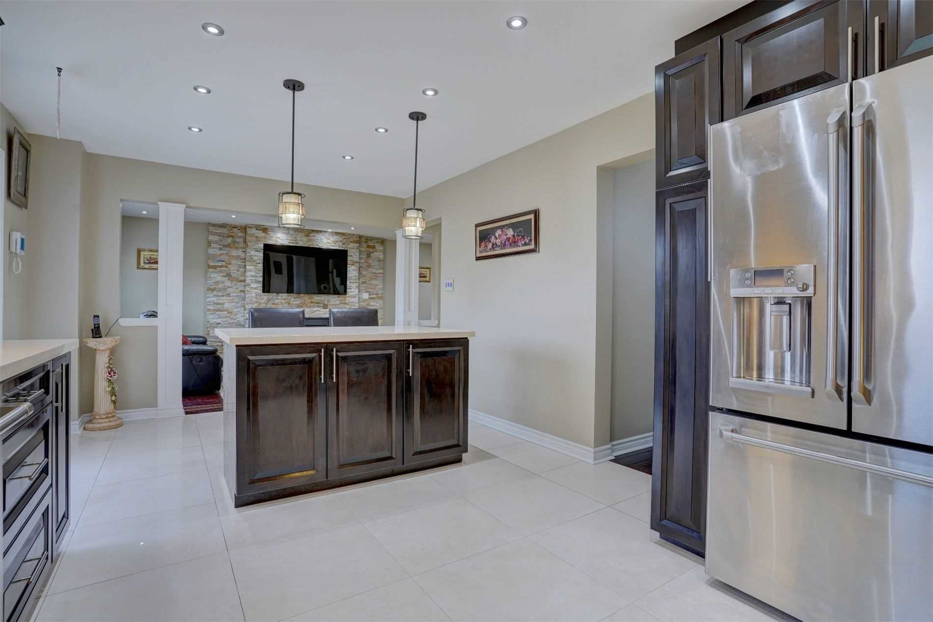 Listing W5839101 - Large Photo # 12