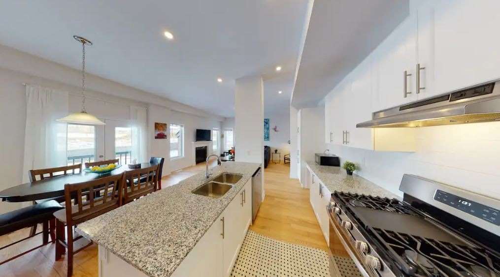 3478 Clayton Tr