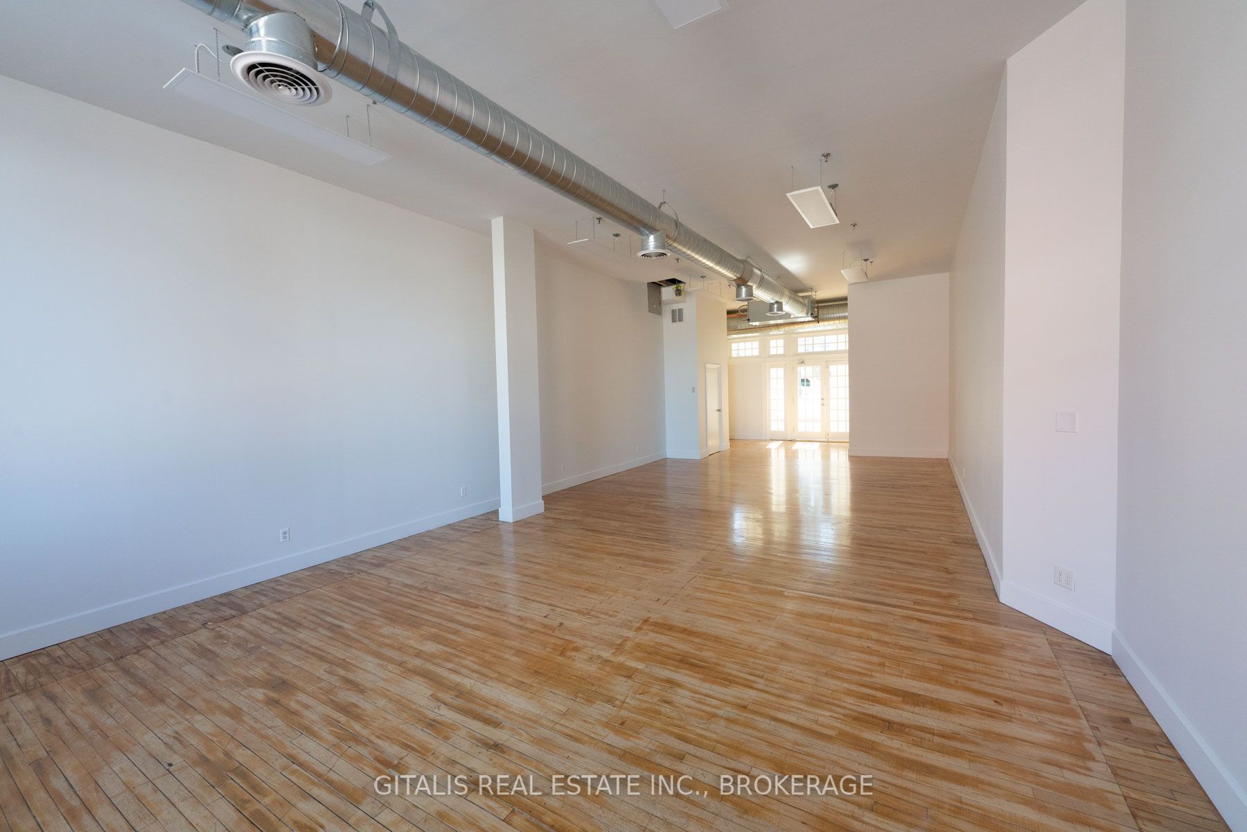 Listing W5840390 - Large Photo # 2