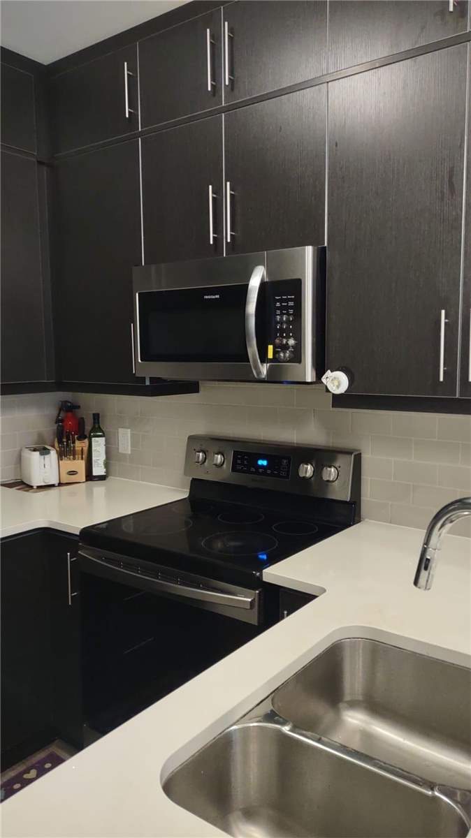 102 Grovewood Common Cres, #208