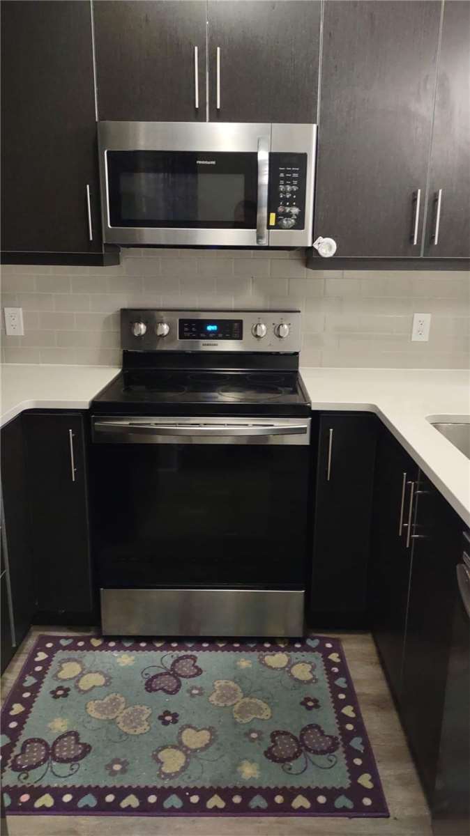 102 Grovewood Common Cres, #208
