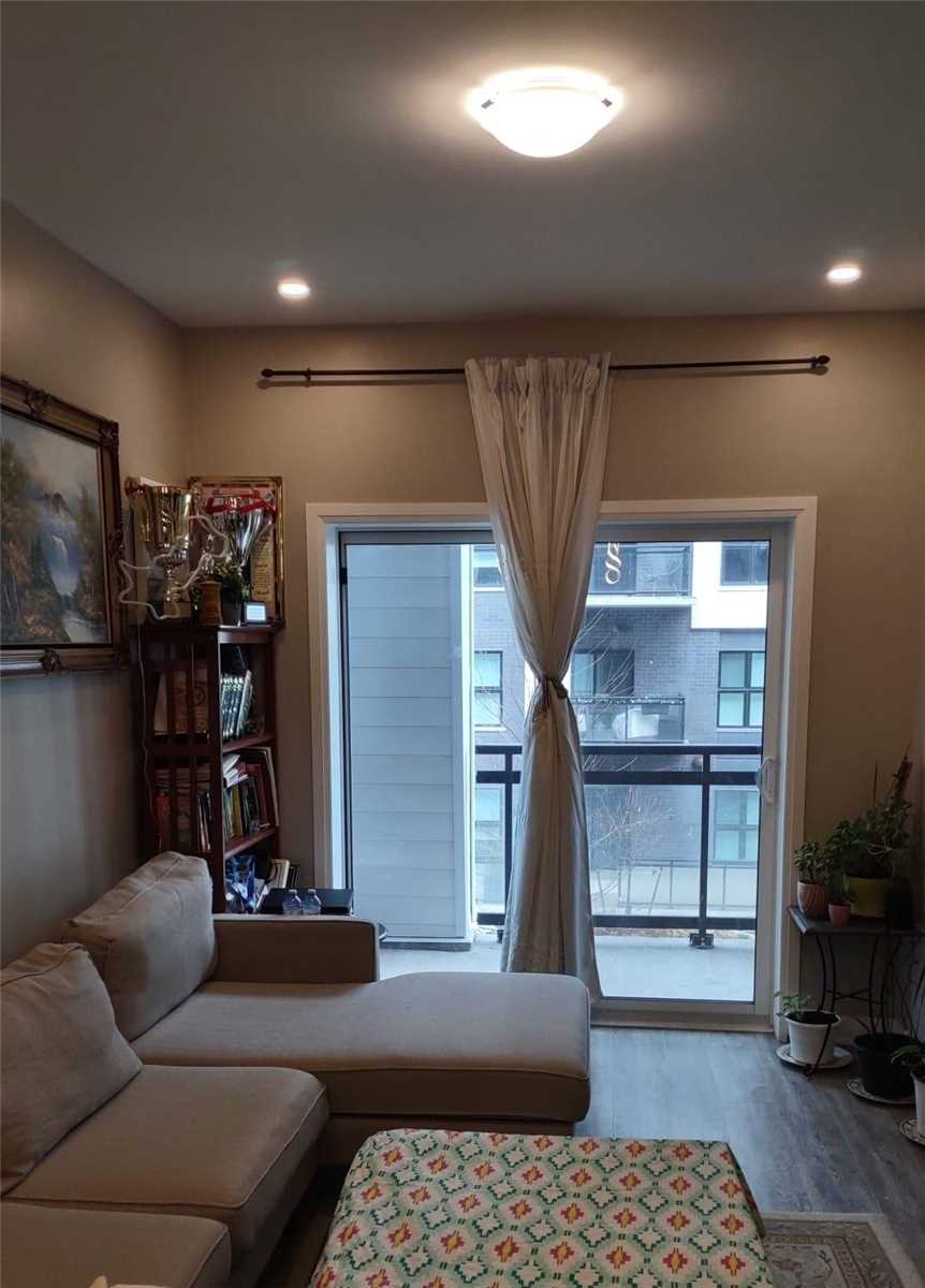 102 Grovewood Common Cres, #208