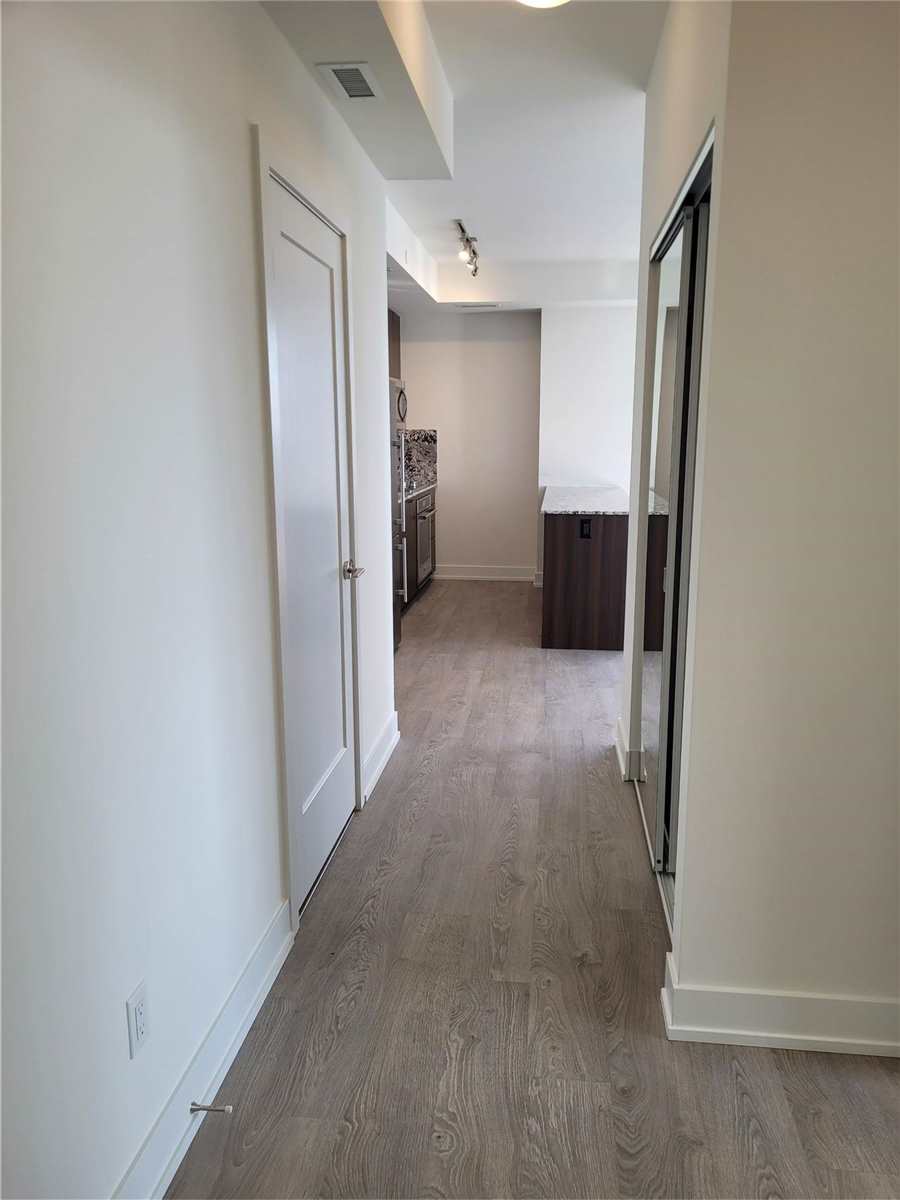 5 Mabelle Avenue #4228