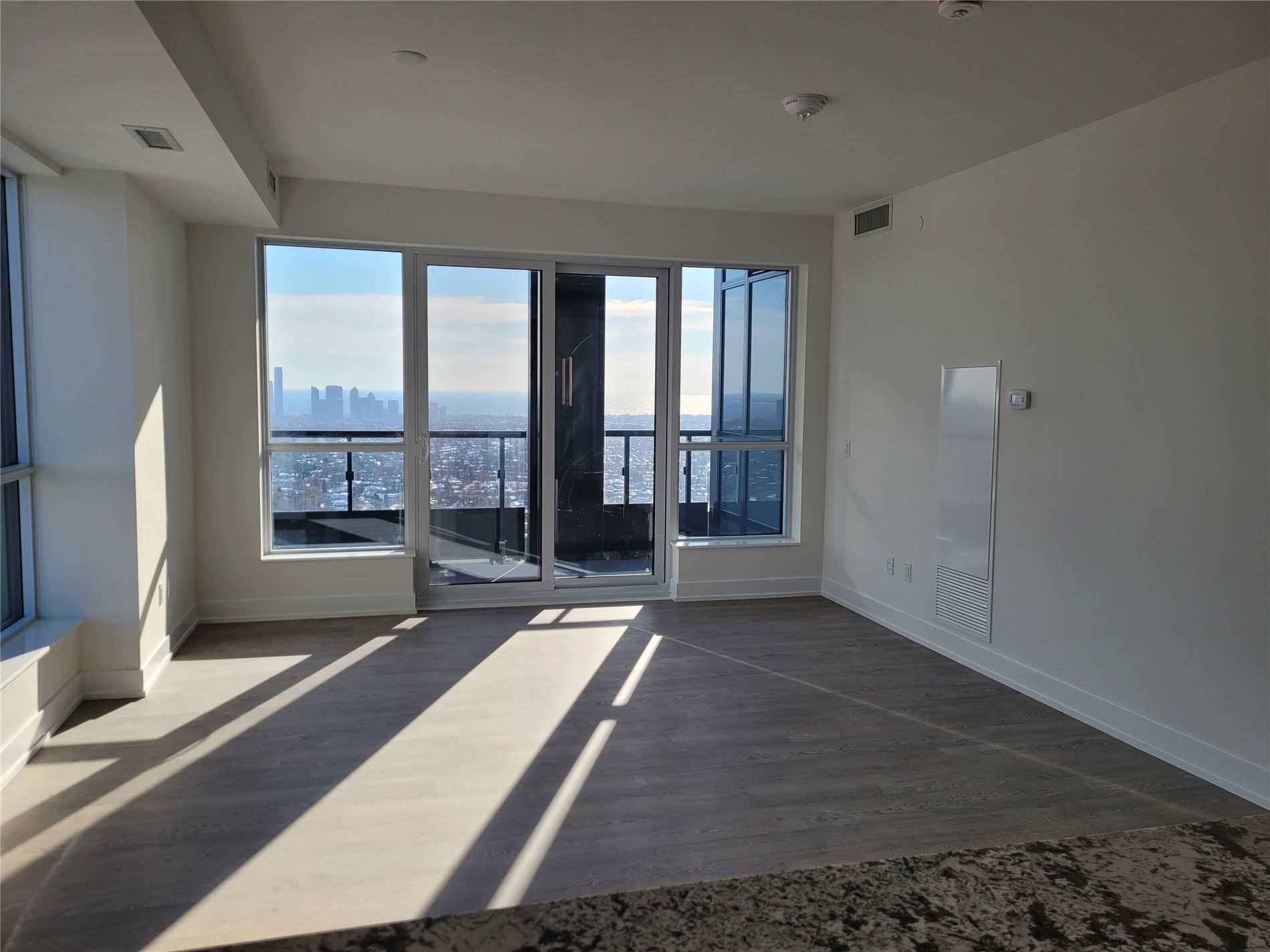 5 Mabelle Avenue #4228