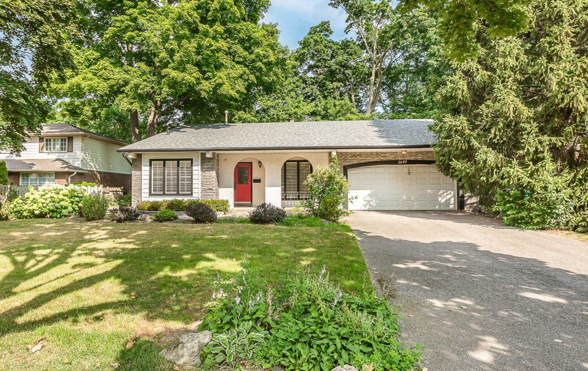 1697 Missenden Cres
