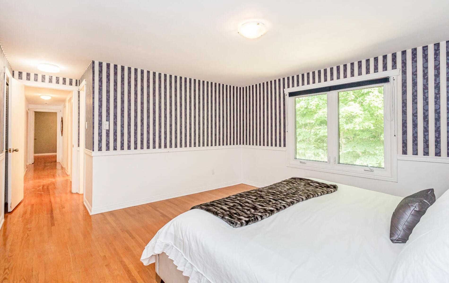 1697 Missenden Cres