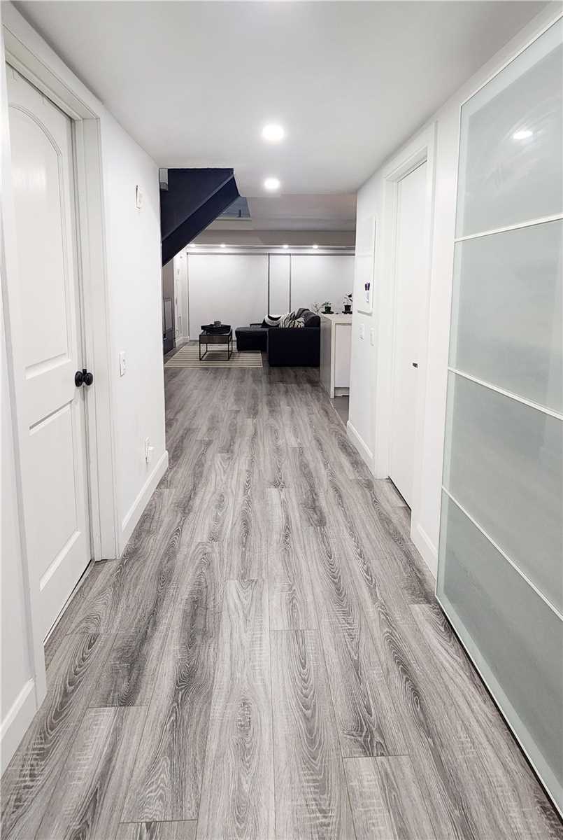 1040 The Queensway Avenue #110