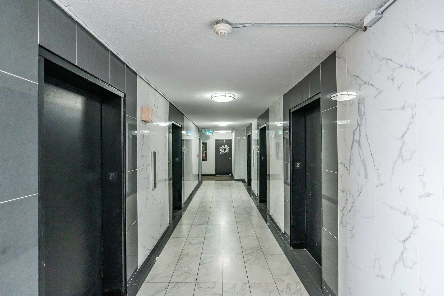 Listing W5844590 - Large Photo # 3