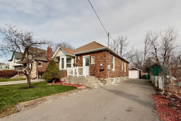 22 West St, Brampton