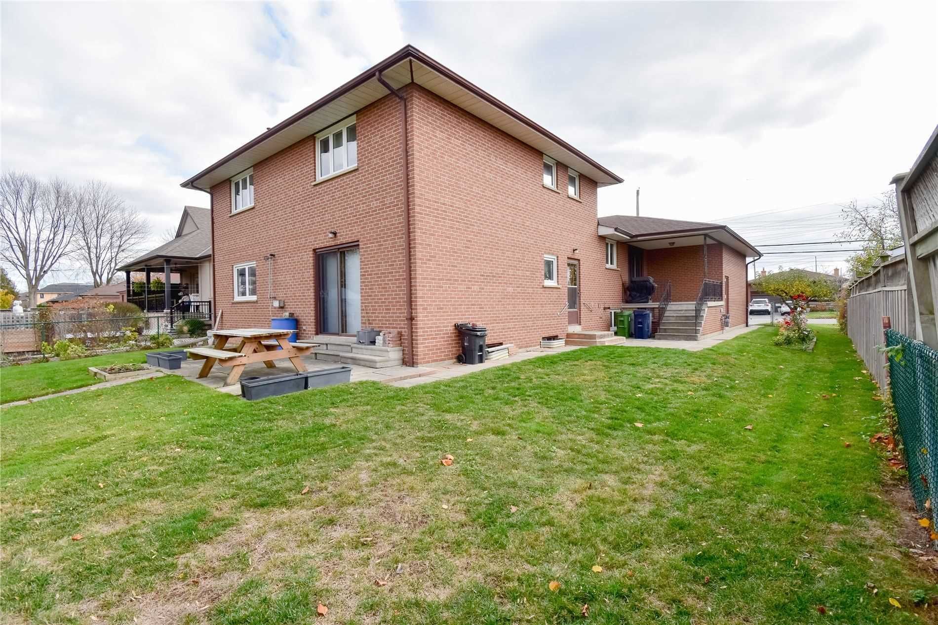 32 Elford Blvd