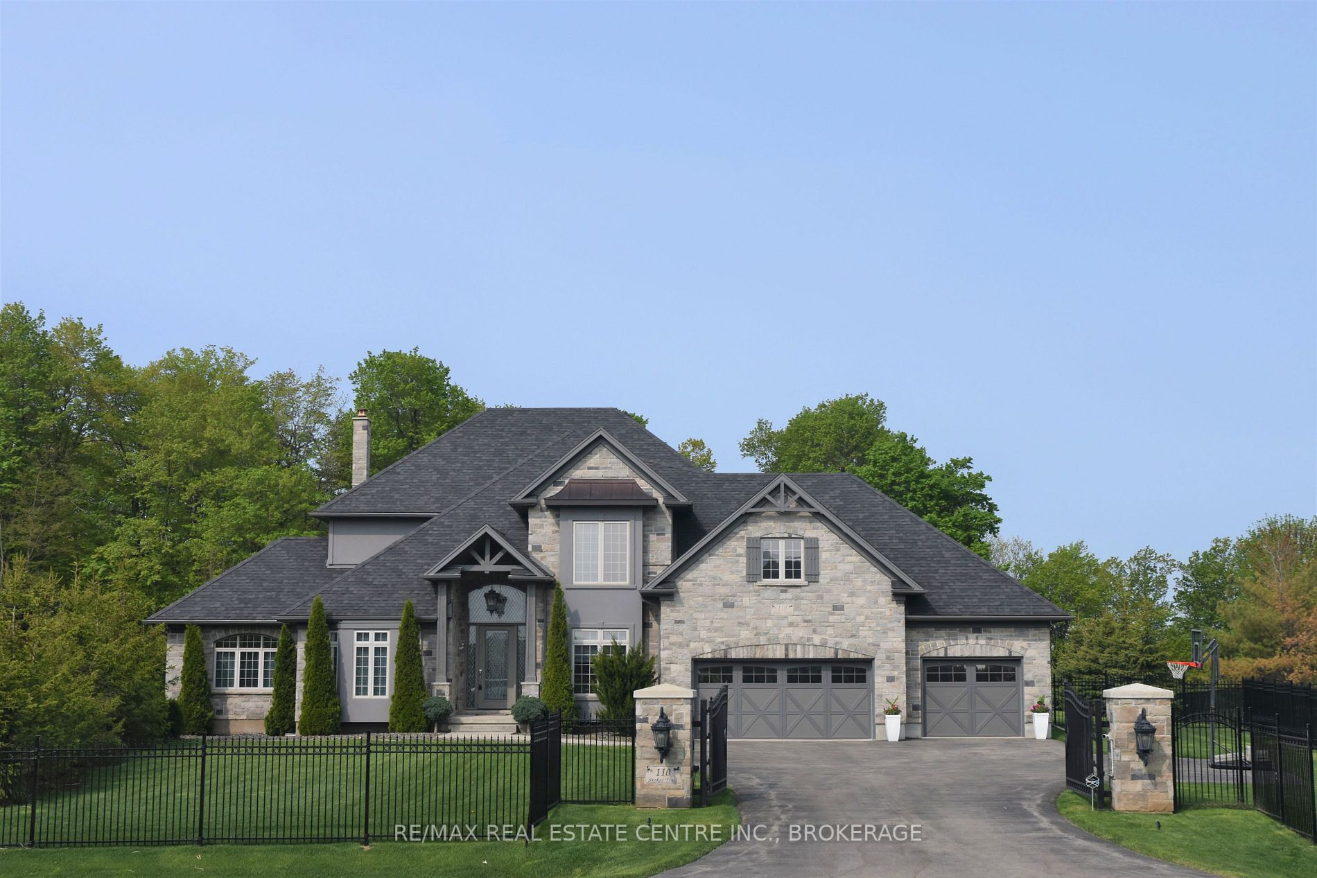 Listing W5846196 - Large Photo # 1