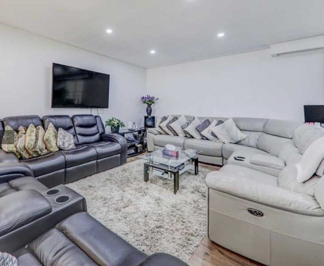18 Brancaster Crt