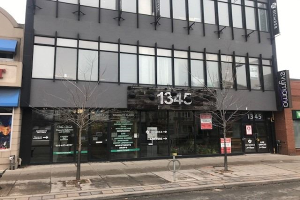 1345 St Clair Ave W, Toronto