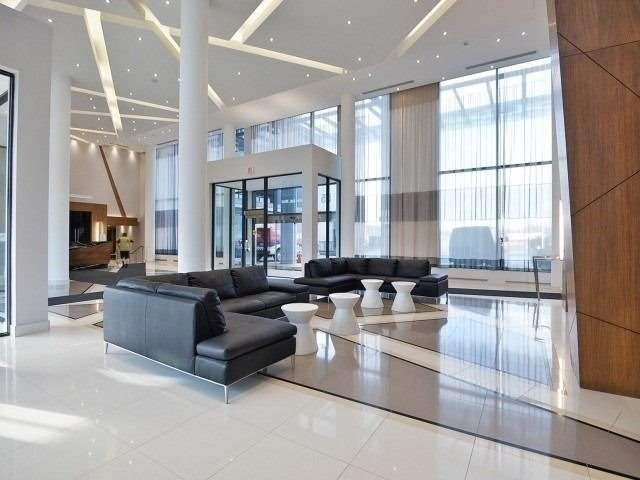 75 Eglinton Avenue W, #1504