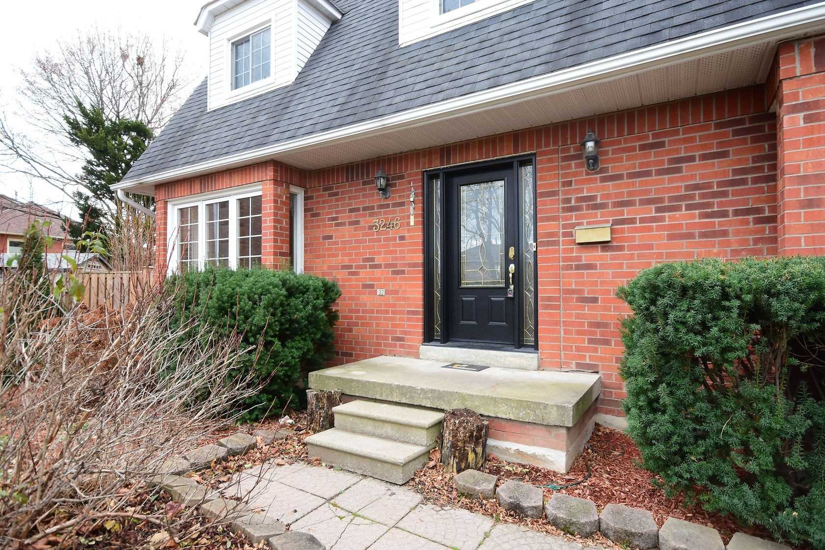 3246 Trelawny Circle
