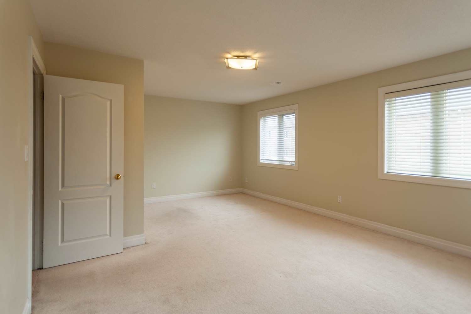 Listing W5847726 - Large Photo # 7