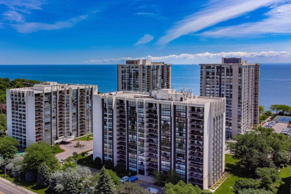 2185 Marine Dr, Oakville