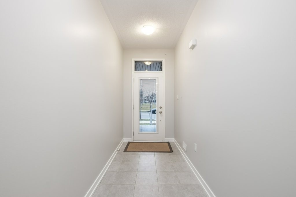 220 Squire Crescent
