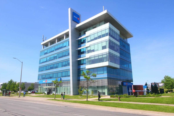 6605 Hurontario St, Mississauga