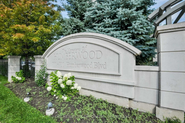 700 Humberwood Blvd, Toronto