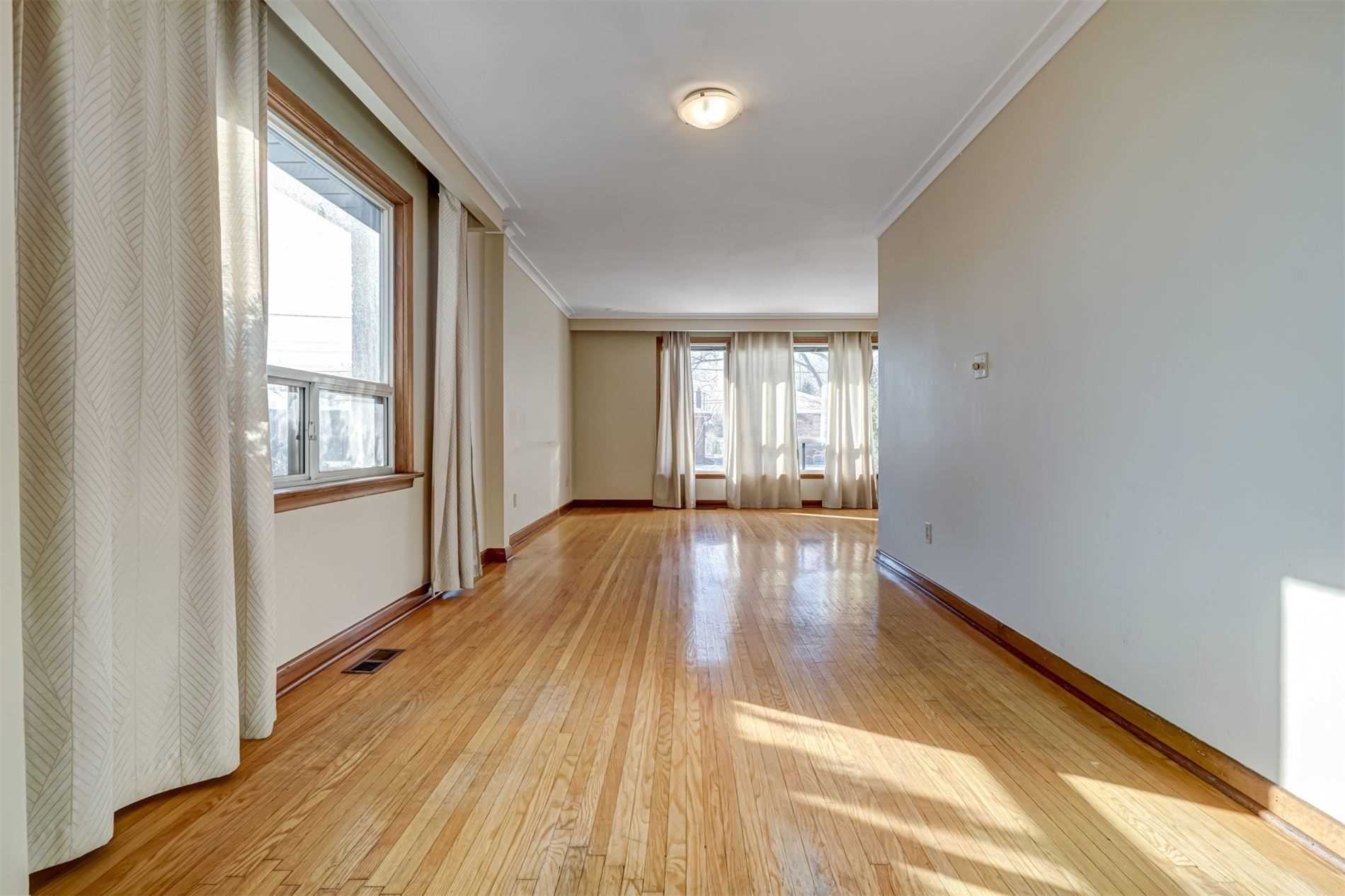 Listing W5851307 - Large Photo # 6