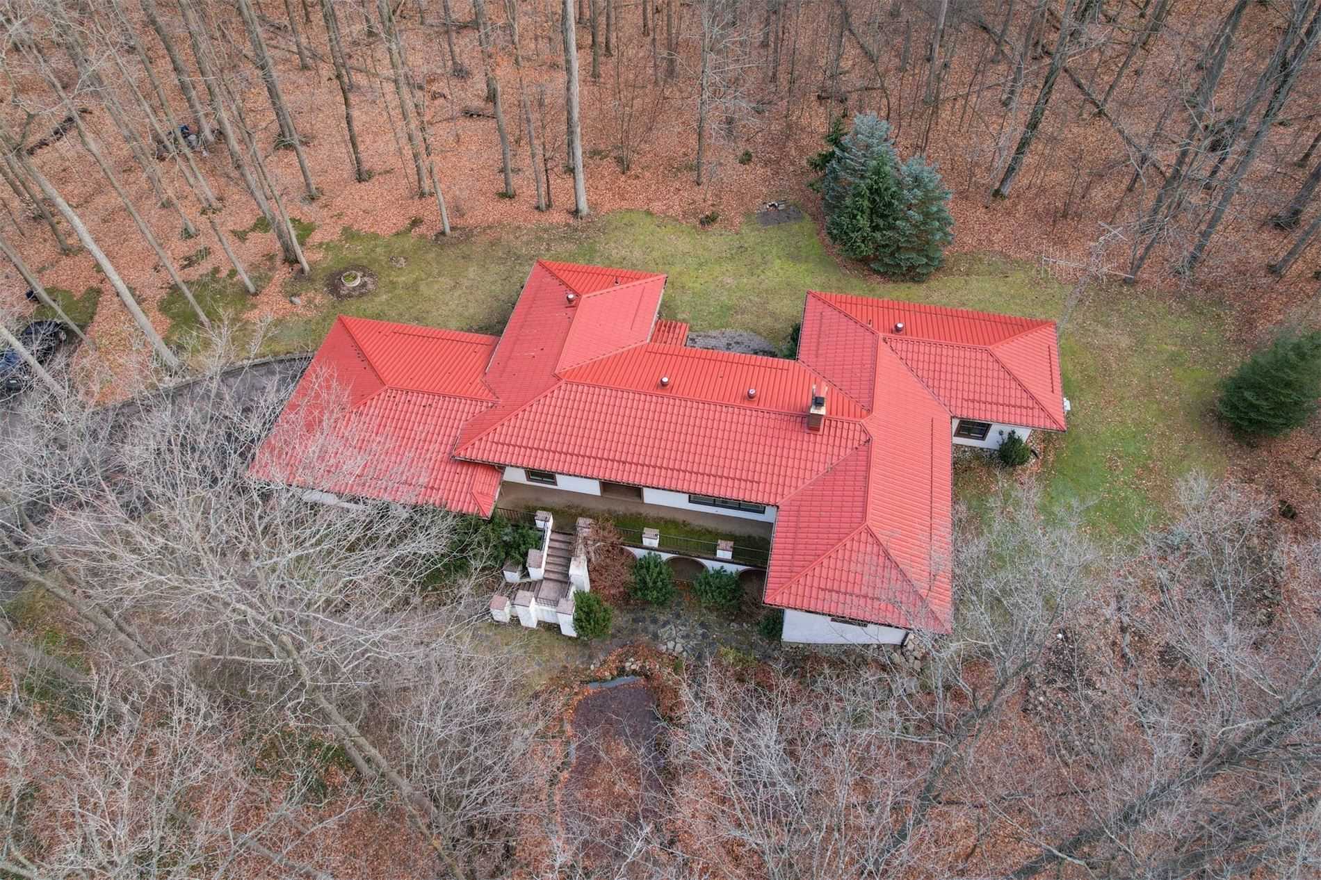 Listing W5852272 - Large Photo # 1