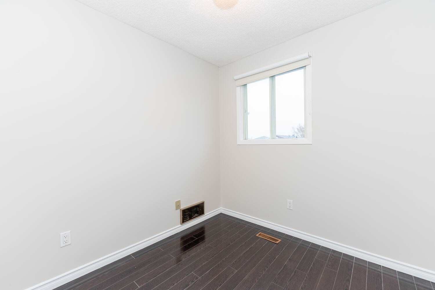 Listing W5852670 - Large Photo # 23