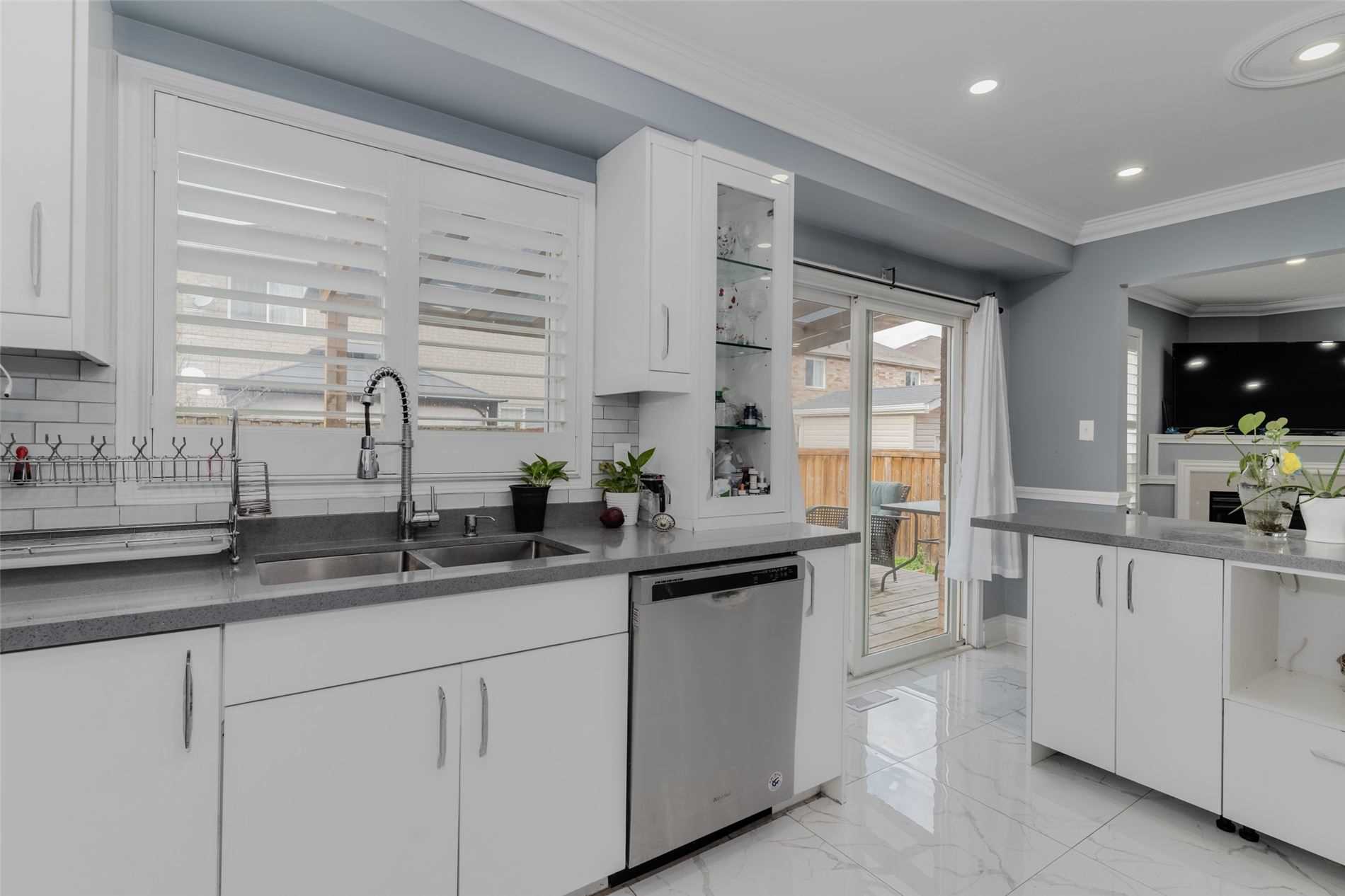 Listing W5852703 - Large Photo # 11
