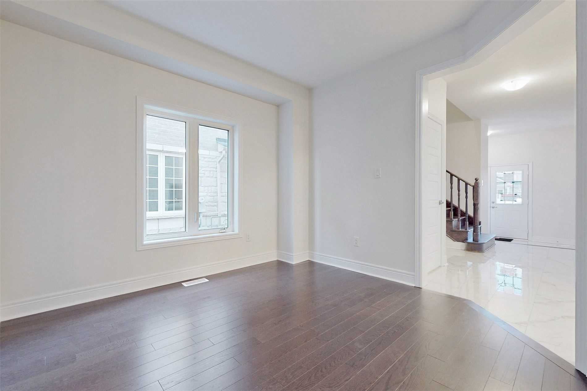38 Rosewell Crescent