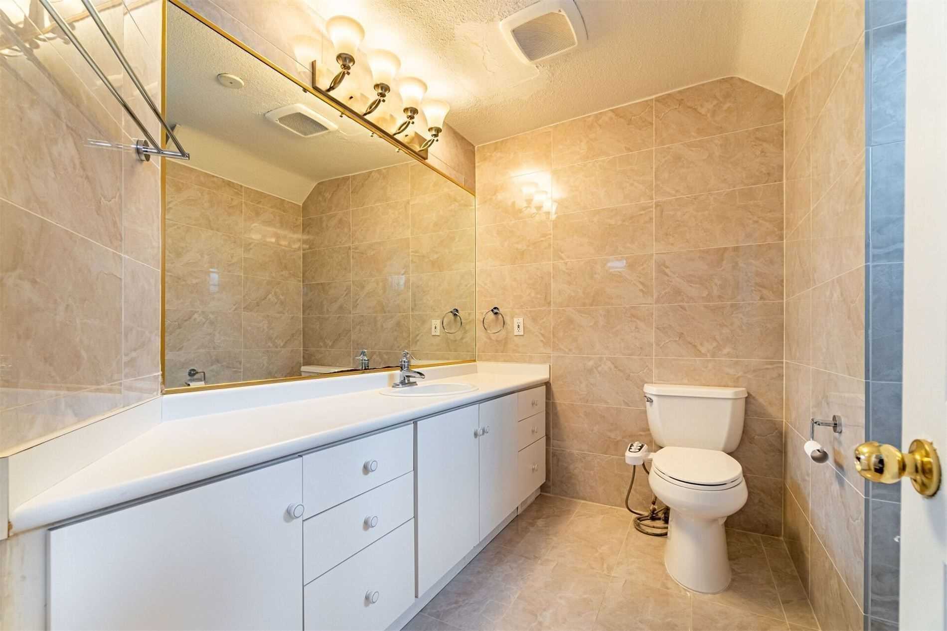 Listing W5853999 - Large Photo # 35