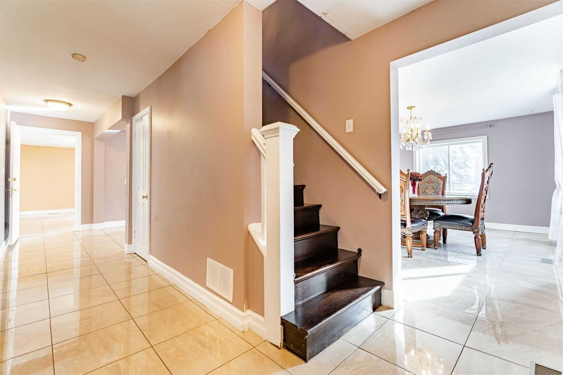 Listing W5853999 - Large Photo # 26