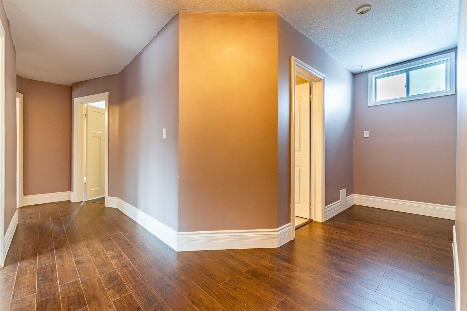 Listing W5853999 - Large Photo # 27