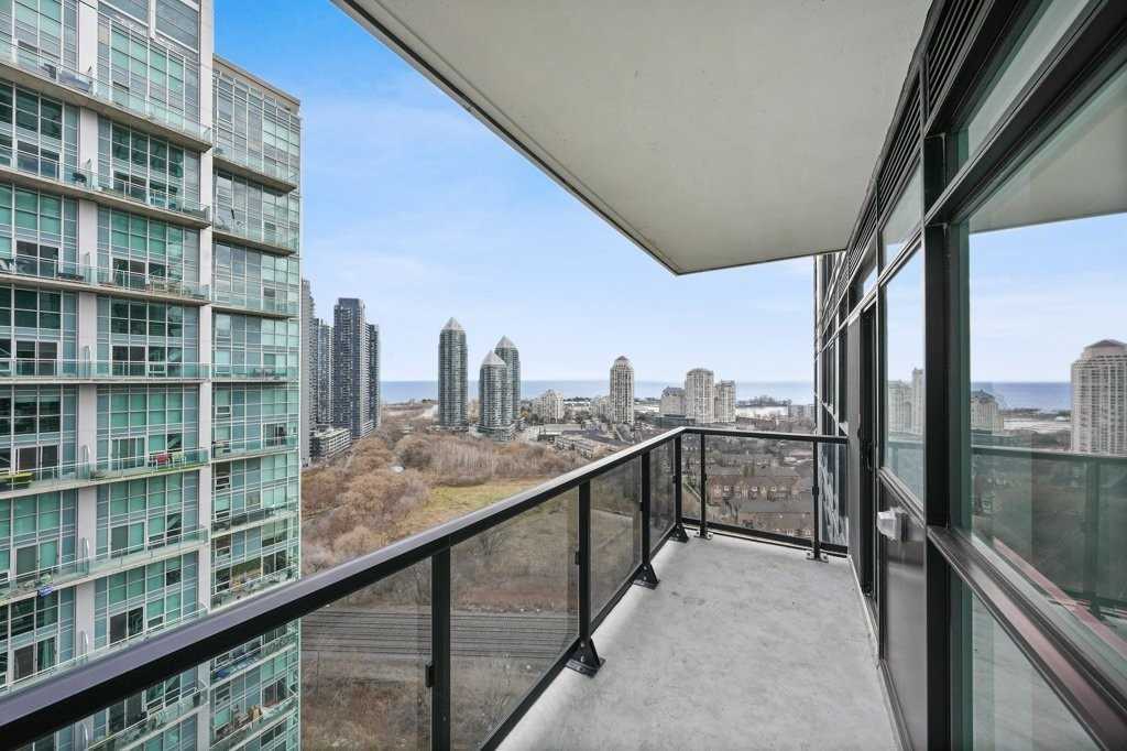 251 Manitoba St, #2103