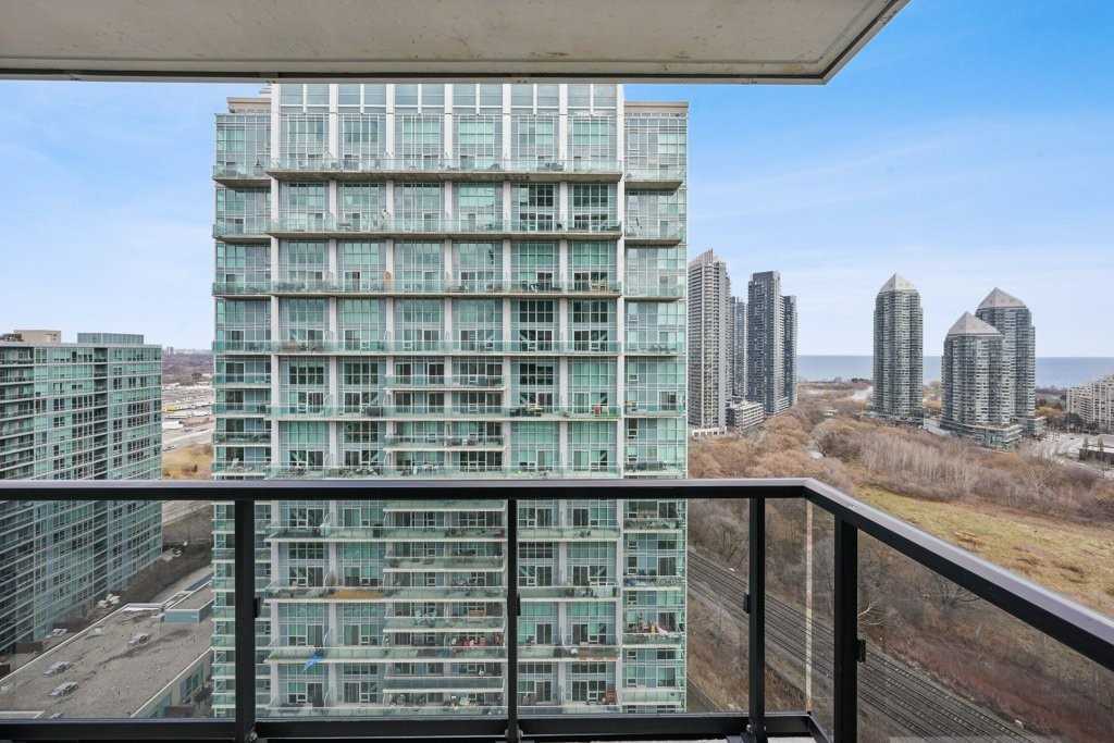 251 Manitoba St, #2103
