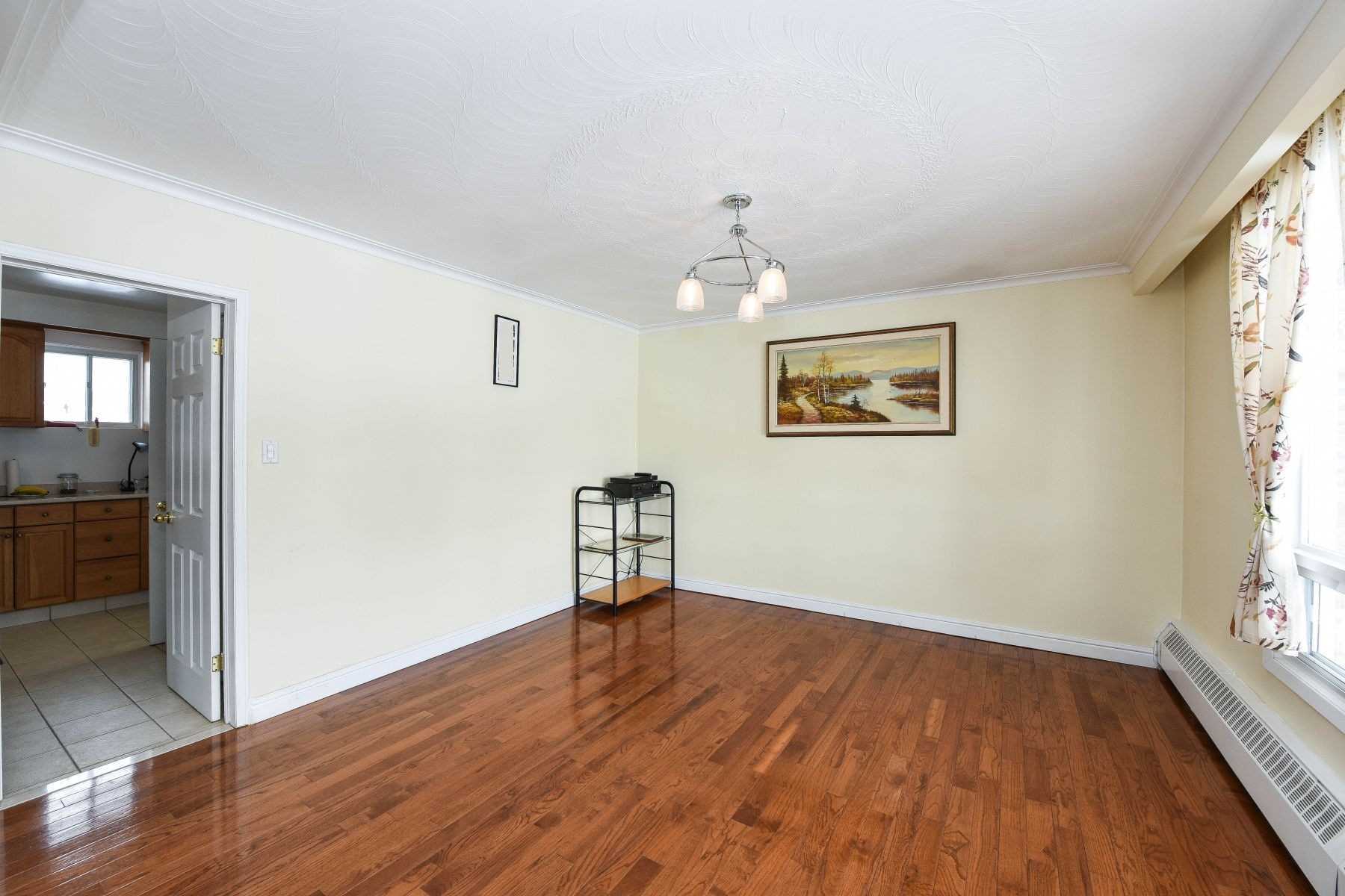 Listing W5854752 - Large Photo # 7
