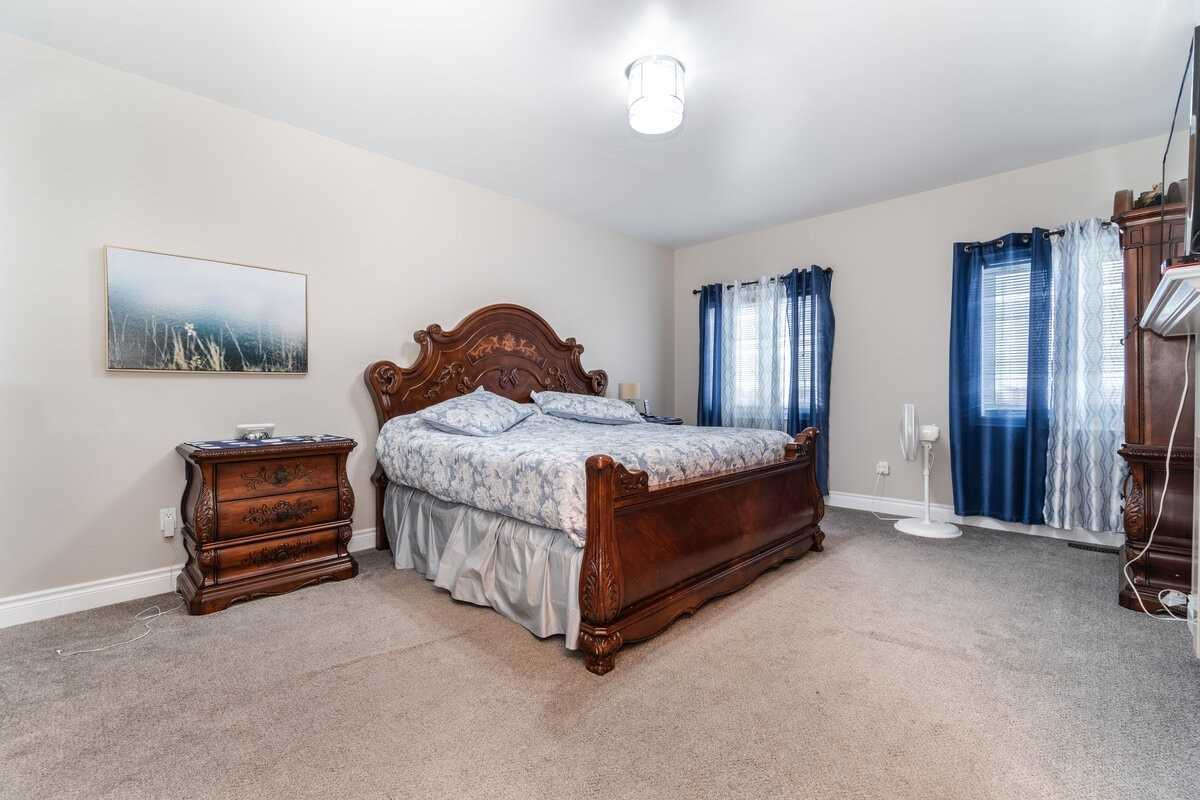 Listing W5856088 - Large Photo # 25