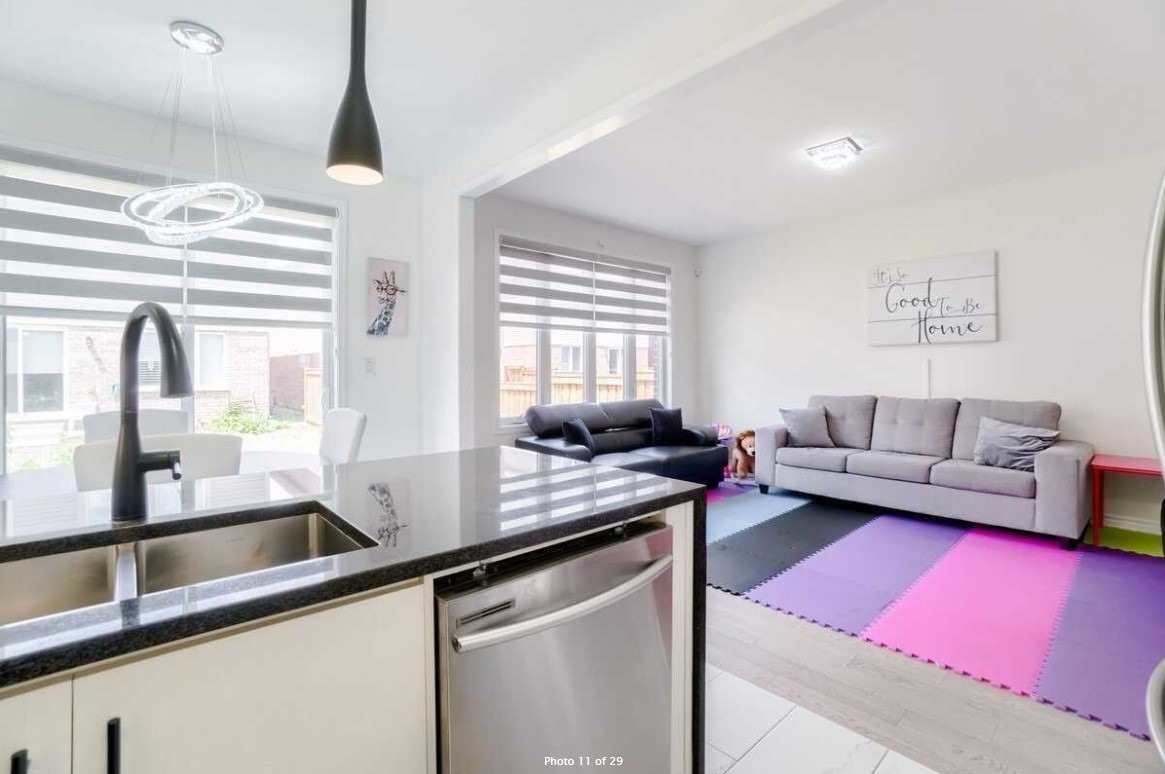 72 Circus Cres