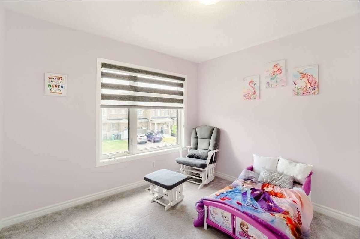 72 Circus Cres