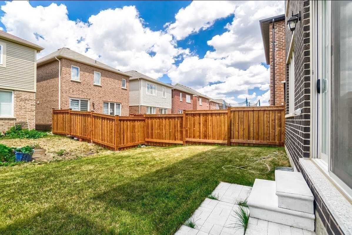 72 Circus Cres