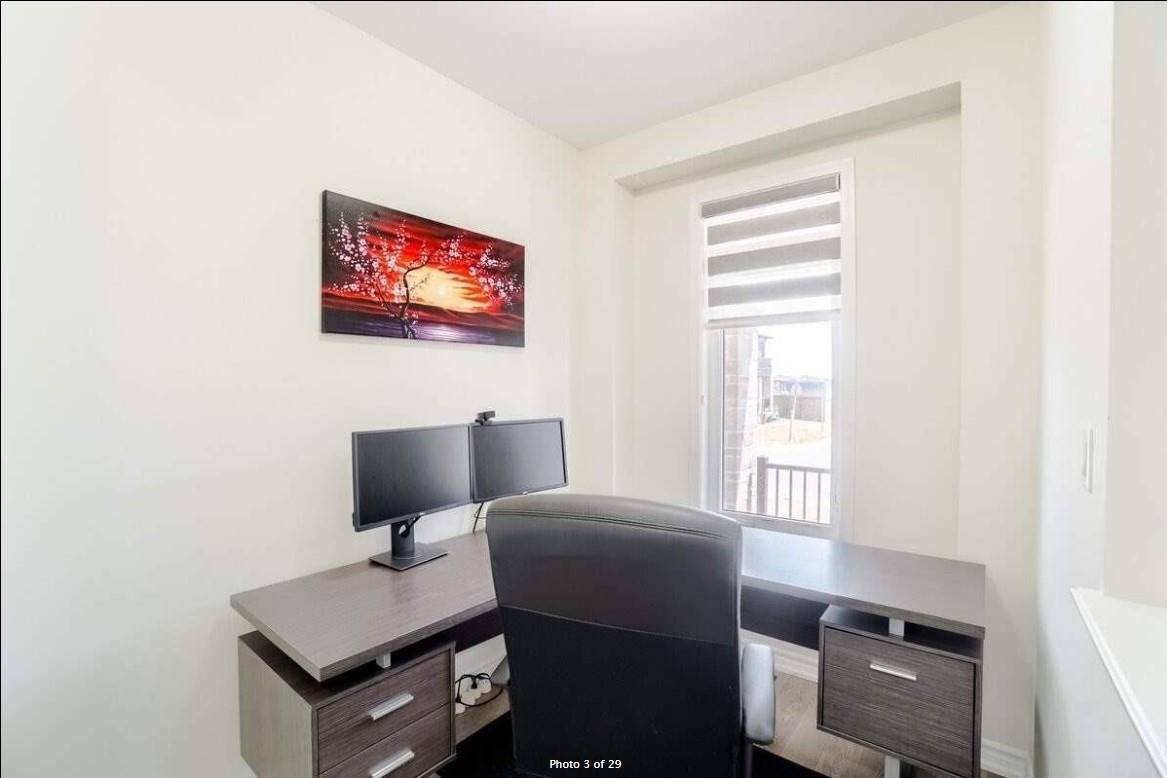72 Circus Cres