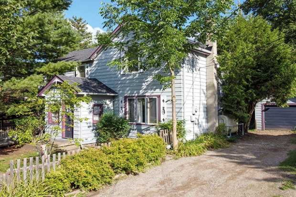 779 Forks Of The Credit Rd, Caledon
